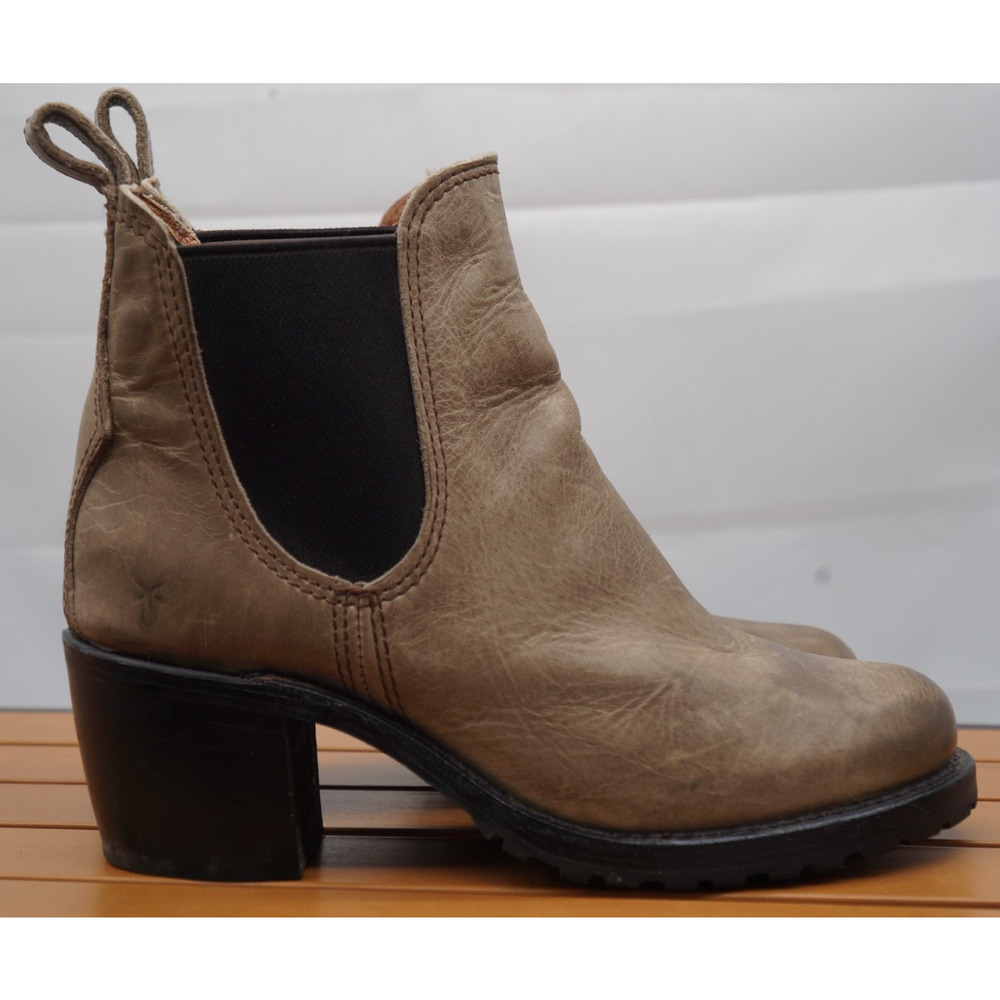 Frye Sabrina Cheslsea Boots Womens 7.5 Brown Slip On Stacked Heel Distressed